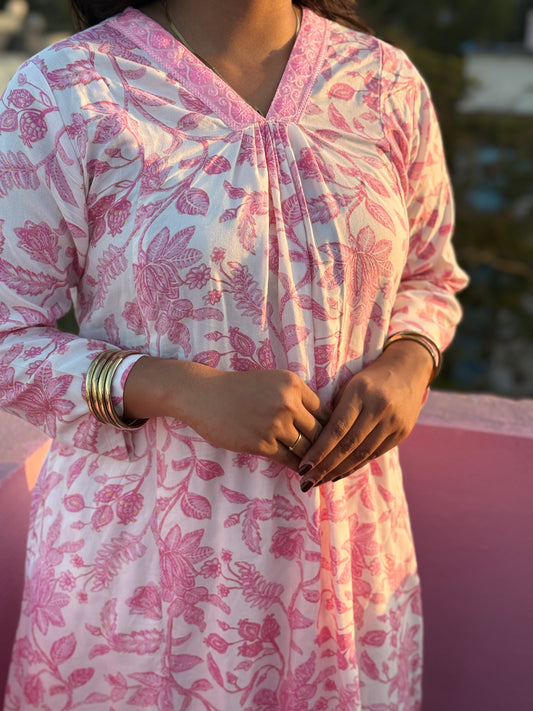 Pankhuri/ पंखुड़ी